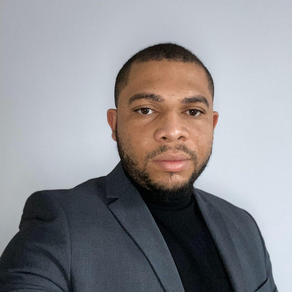 Emerson DUMASHIE Emerson DUMASHIE Directeur Général